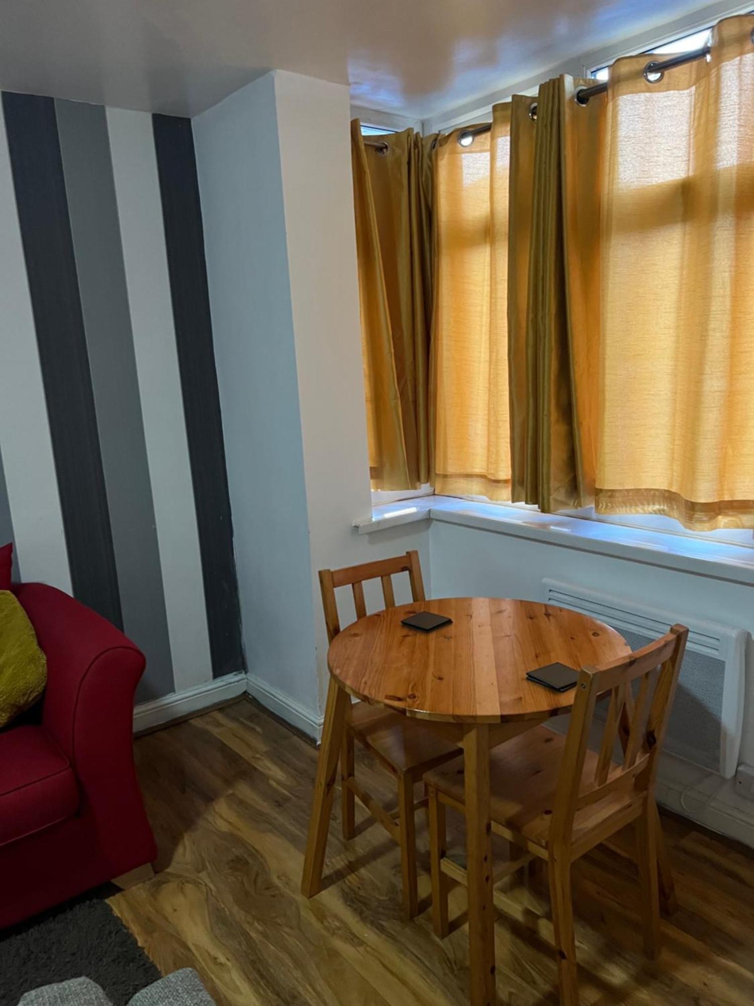 Rosewood Lodgings Special Offer For Student On Long Stay Manchester Zewnętrze zdjęcie
